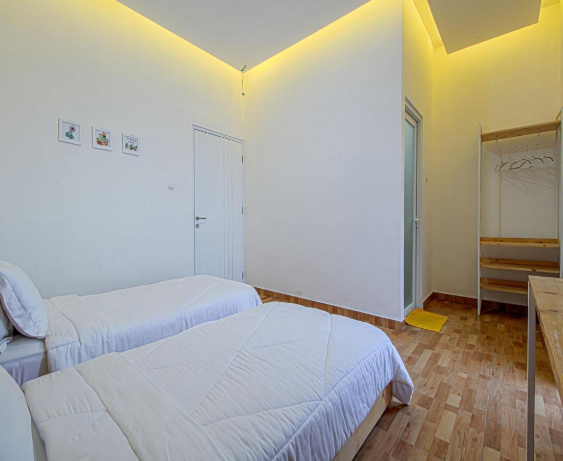 D'Journey Hotel Lembang Exterior foto