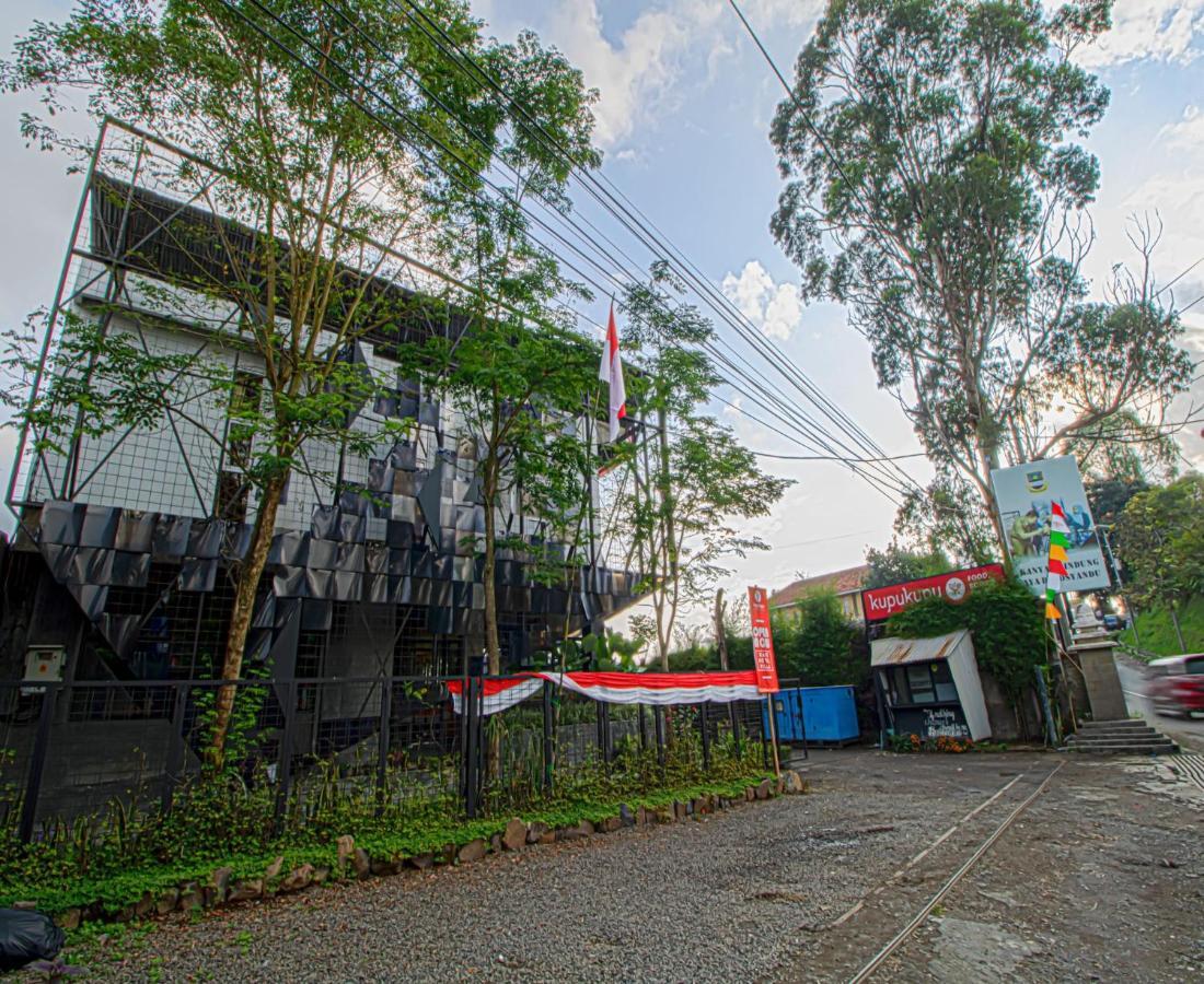D'Journey Hotel Lembang Exterior foto