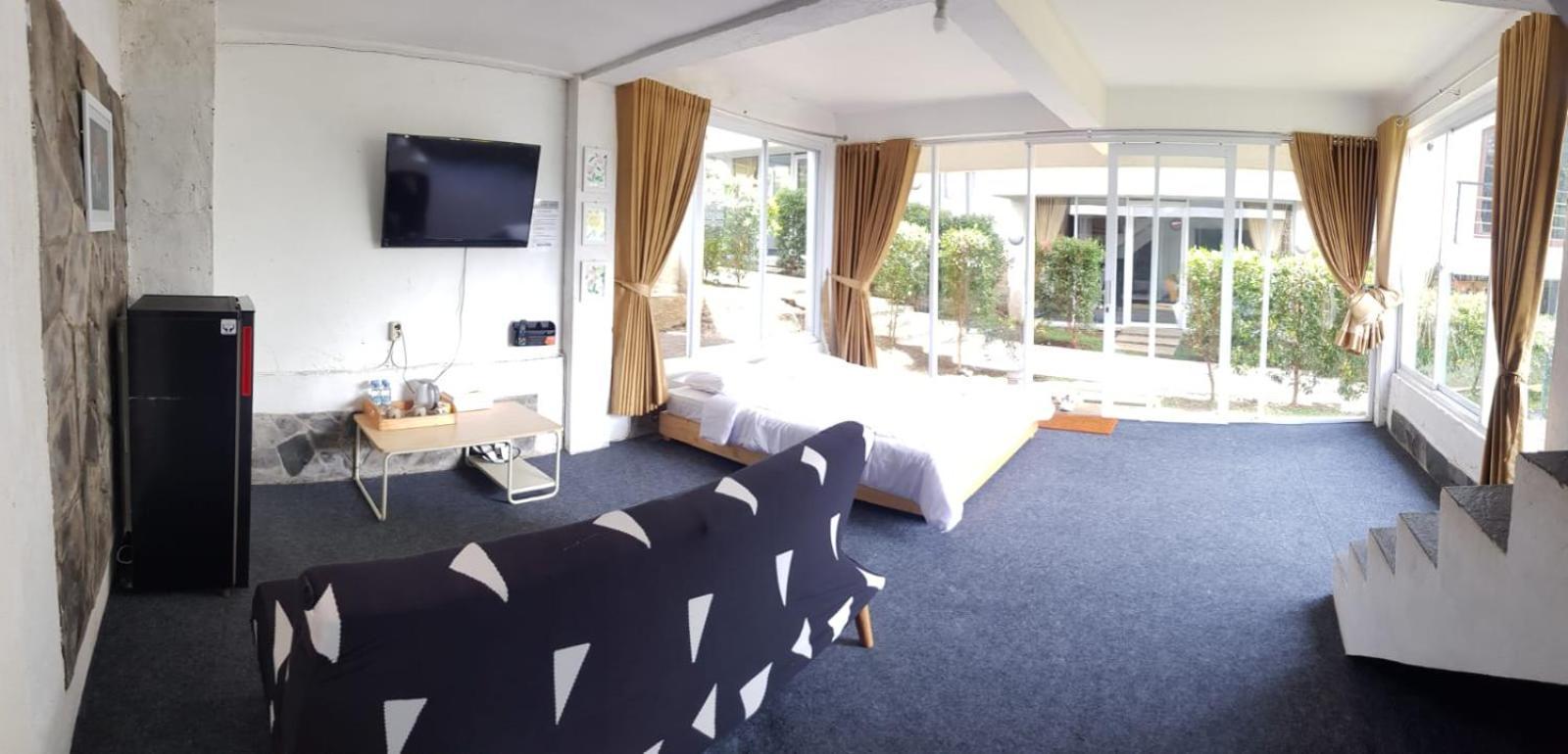 D'Journey Hotel Lembang Exterior foto